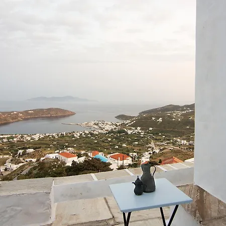Houses Hora * Serifos Town